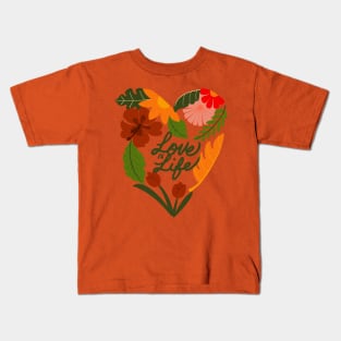 love is life Kids T-Shirt